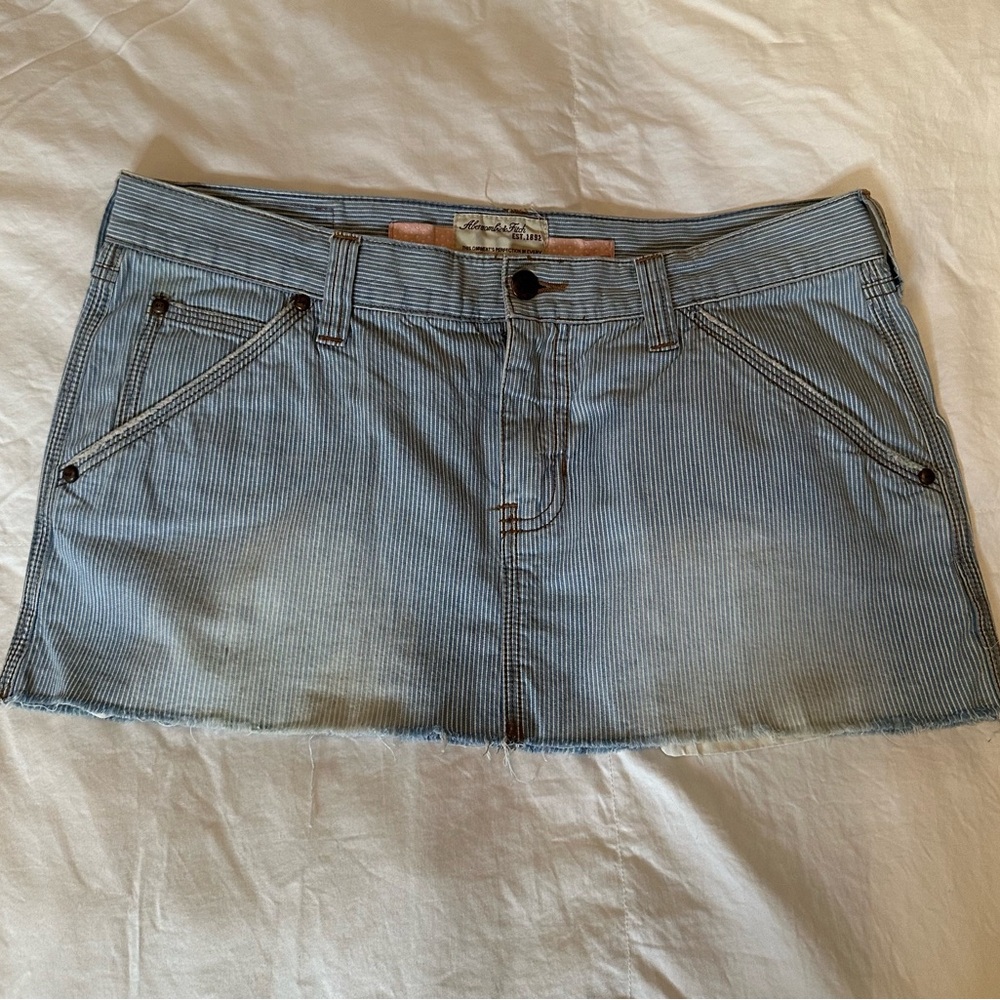 Abercrombie & Fitch Seersucker Striped Blue Denim Mini Skirt